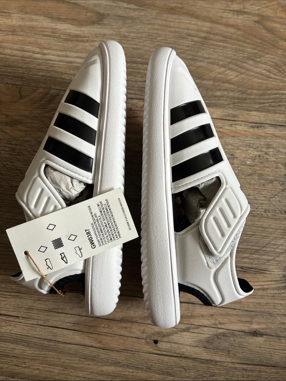 adidas Kids White and Black Ventilated Water Clog Sandals - Picture 4 of 5